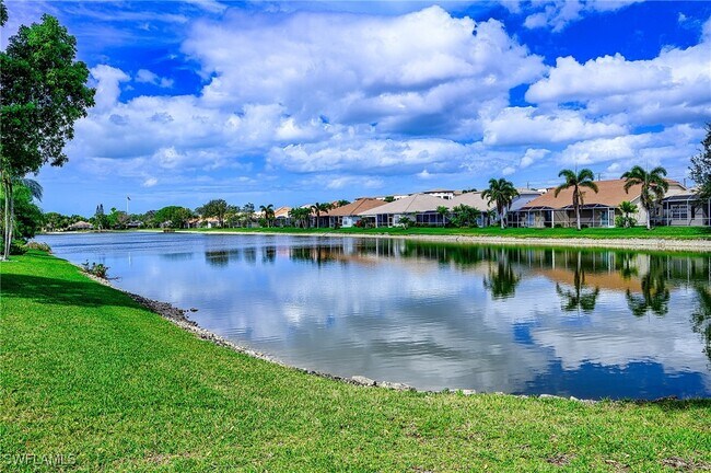 property at 7106 Lone Oak Blvd
