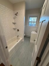 176 Hillside Ave, Unit 2 in Pawtucket, RI - Building Photo - Building Photo