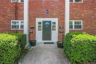 125 Lawn Ave, Unit A2 in Stamford, CT - Building Photo