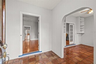 2434 W Prospect Rd in Tampa, FL - Building Photo - Building Photo