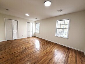 325 Arlington Ave in Jersey City, NJ - Building Photo - Building Photo