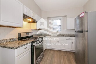 115 N Topping Ave in Kansas City, MO - Building Photo - Building Photo