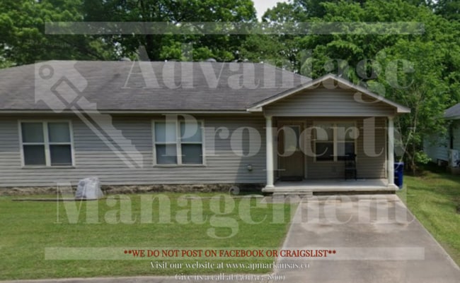 property at 1136 N Ash St