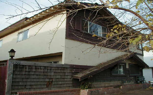 77 Gateway Ct in Stockton, CA - Foto de edificio