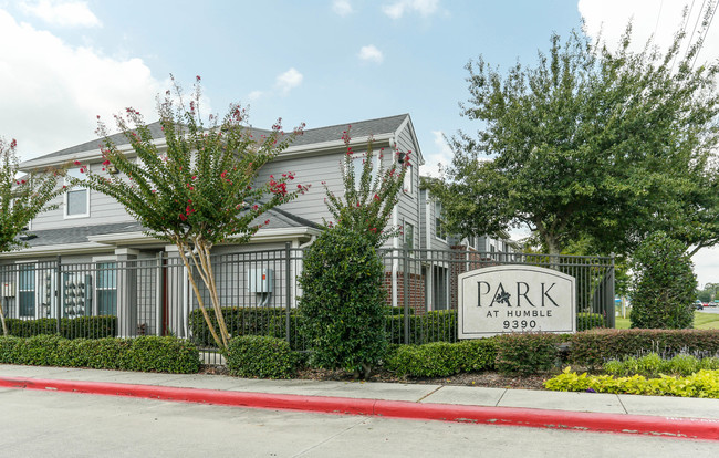 Park at Humble in Humble, TX - Foto de edificio - Building Photo