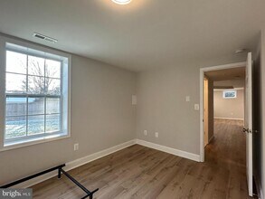 6731 Crest Pl in Falls Church, VA - Building Photo - Building Photo