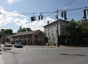 6-12 E Market St in Red Hook, NY - Building Photo - Building Photo
