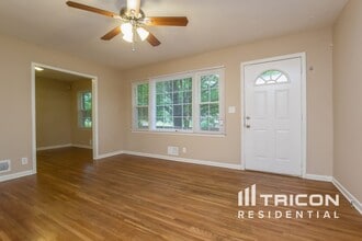 761 San Miguel Dr in Stone Mountain, GA - Building Photo - Building Photo