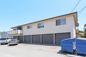 12111 Laguna St in Garden Grove, CA - Foto de edificio - Building Photo