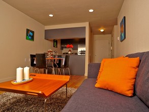 Handel Apartments in Seattle, WA - Foto de edificio - Interior Photo