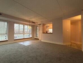 60 Rantoul St in Beverly, MA - Building Photo - Building Photo