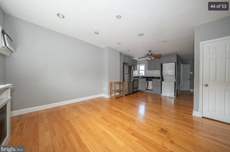 1327 Tasker St, Unit #3 in Philadelphia, PA - Building Photo - Building Photo