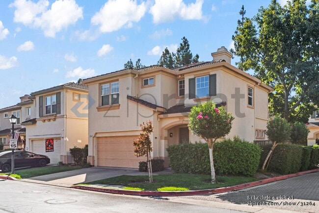 3774 Florian St in Pleasanton, CA - Foto de edificio - Building Photo