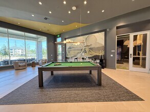 Echo Lake at Springwoods Village in Spring, TX - Foto de edificio - Building Photo