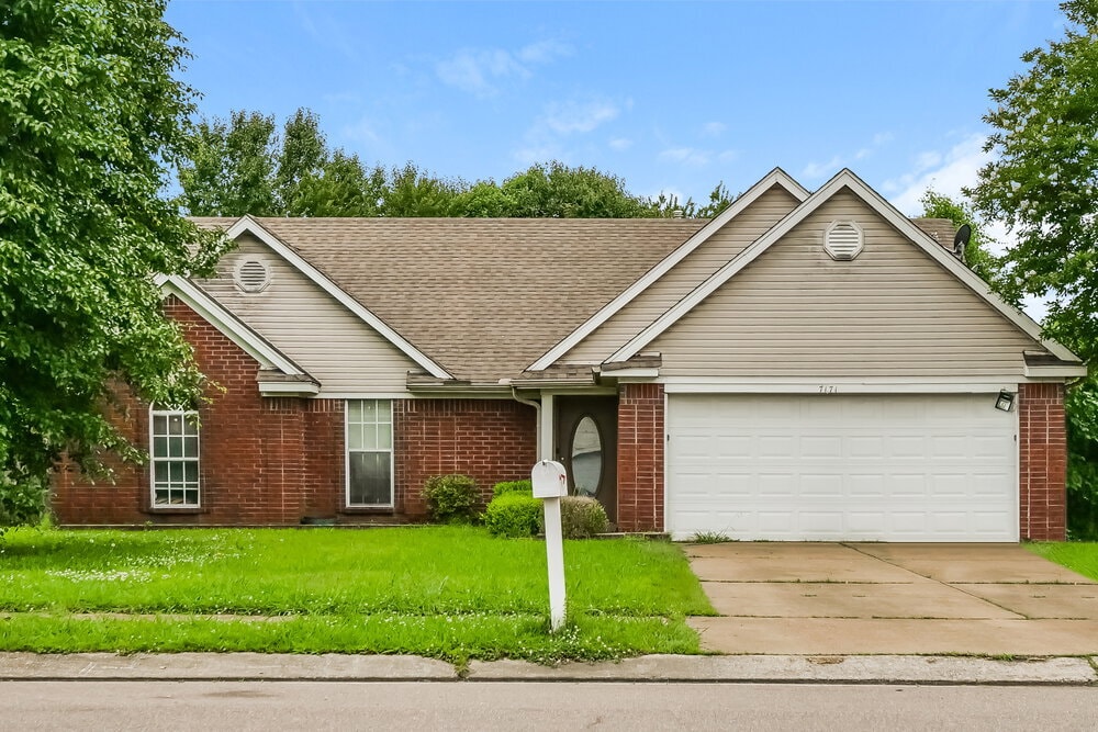 7171 Dunbarton Dr in Horn Lake, MS - Building Photo