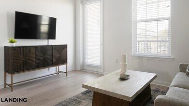 1030 Browning Rd, Unit 323 in Lakeland, FL - Foto de edificio - Building Photo