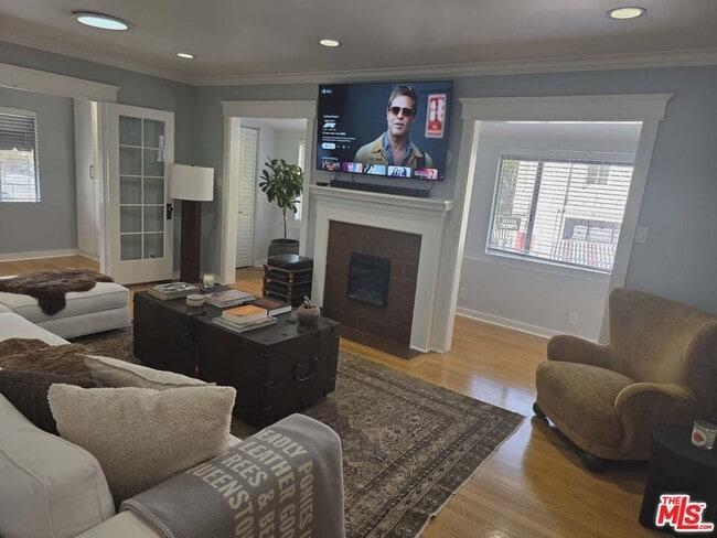 property at 2122 Hillhurst Ave