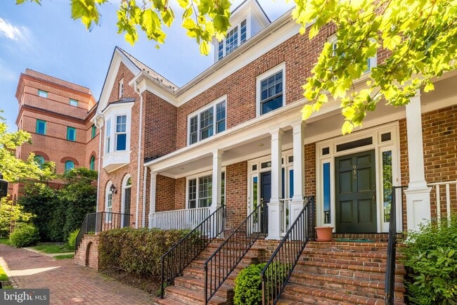 property at 954 N Washington St