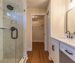 45035 James St in Callahan, FL - Foto de edificio - Building Photo