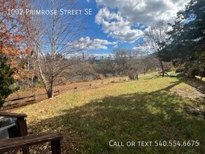 1002 Primrose St SE in Roanoke, VA - Building Photo - Building Photo