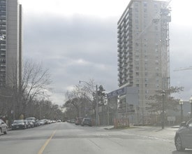 The Livmore High Park in Toronto, ON - Building Photo - Building Photo
