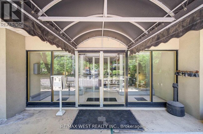 101 Queen St S in Hamilton, ON - Building Photo - Building Photo