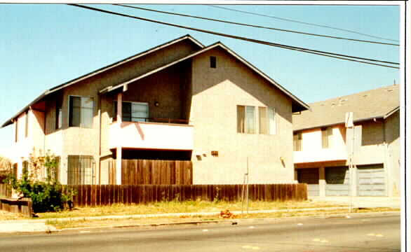 101 Harbour Way S in Richmond, CA - Building Photo - Building Photo