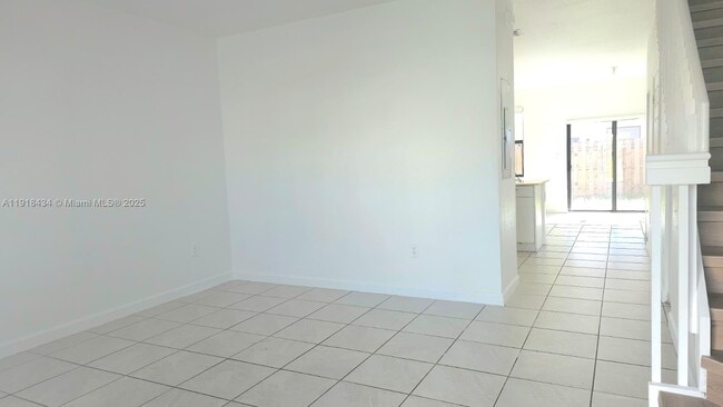 11774 SW 246th Ln in Princeton, FL - Building Photo - Building Photo