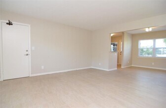 606 12th Ave NE in St. Petersburg, FL - Building Photo - Building Photo