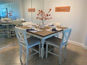 125 S Ocean Ave in Palm Beach Shores, FL - Foto de edificio - Building Photo