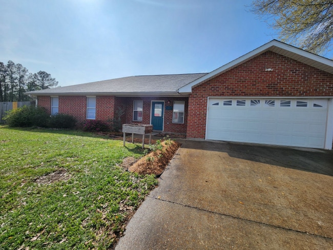 property at 1705 Briarwood St