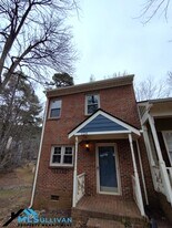 126 Milford Ct in Cary, NC - Building Photo