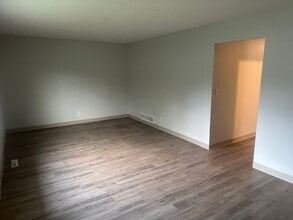 1719 8th Ave in Newport, MN - Building Photo - Building Photo