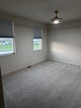 7616 Fair Ln in Louisville, KY - Building Photo - Building Photo