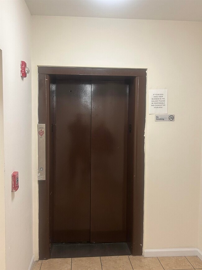 577 Broadway in Bayonne, NJ - Building Photo - Building Photo