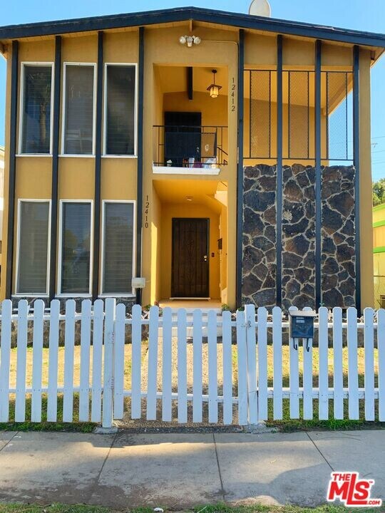 12410 Verdi St in Los Angeles, CA - Building Photo