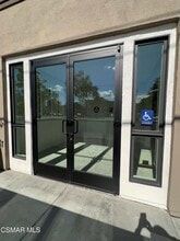 3005 Cochran St in Simi Valley, CA - Building Photo - Building Photo