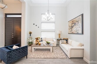 2200 S 10th St in McAllen, TX - Building Photo - Building Photo