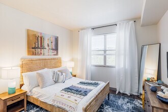 The Yards at 3 Crossings in Pittsburgh, PA - Foto de edificio - Interior Photo