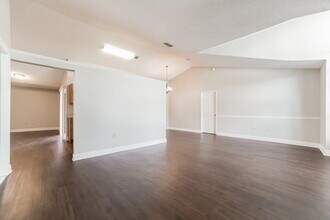 2914 Vienna Ln in Kissimmee, FL - Building Photo - Building Photo