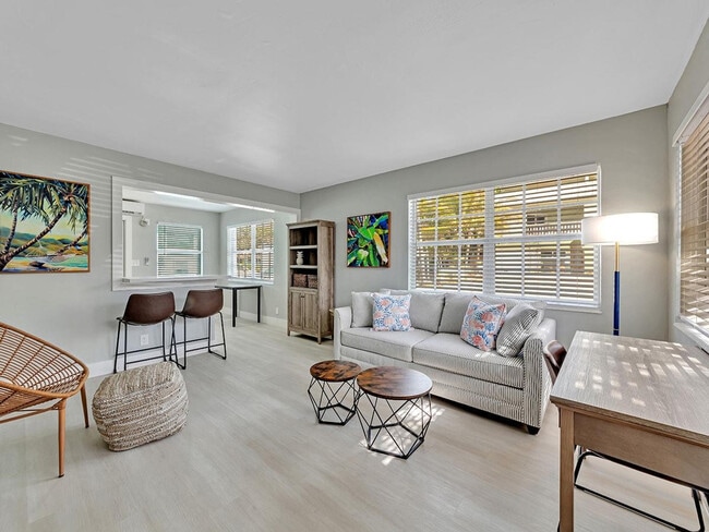 320 Walnut St
