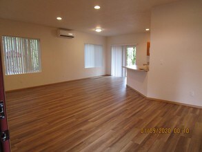 24043 Patton Loop SE in Lyons, OR - Building Photo - Building Photo