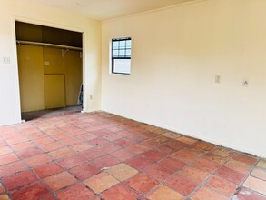 1413 Harding Ave in Laredo, TX - Building Photo - Building Photo
