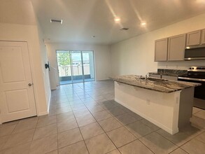 32547 Turtle Grace Lp in Wesley Chapel, FL - Building Photo - Building Photo