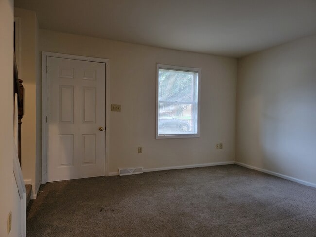 119 Tom Ave in Ephrata, PA - Building Photo - Building Photo