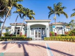 2302 Center Stone Ln in Riviera Beach, FL - Foto de edificio - Building Photo