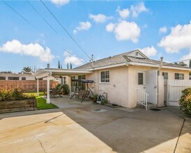 20531 Covello St in Canoga Park, CA - Building Photo - Building Photo