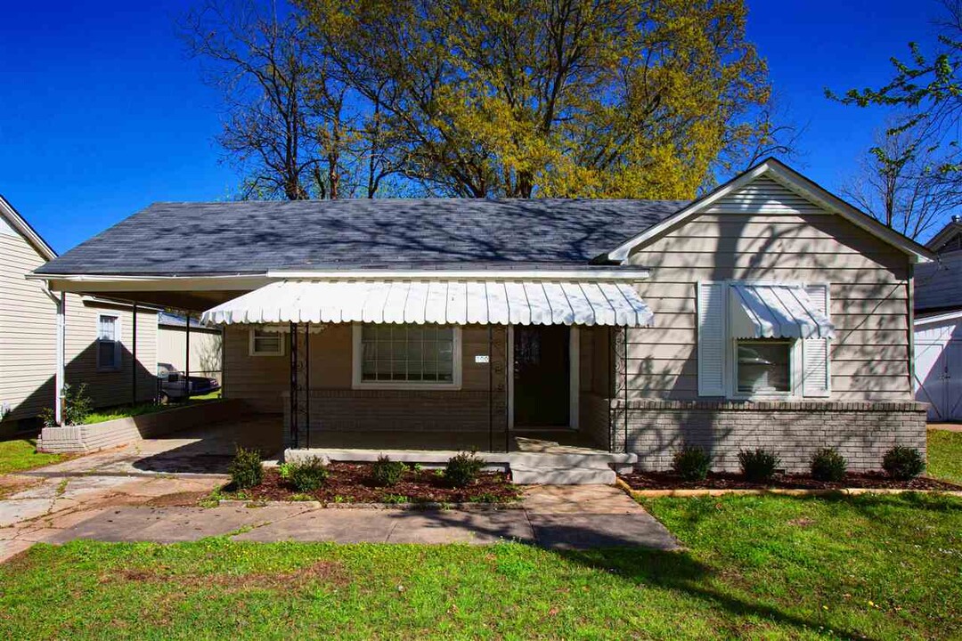 800 Blossom St in North Little Rock, AR - Building Photo