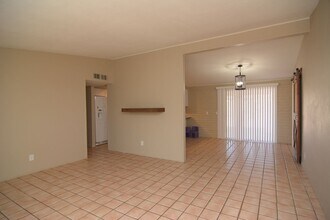 2448 W Placita Algodon in Tucson, AZ - Building Photo - Building Photo