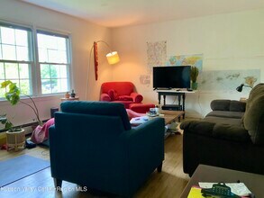 2 Huguenot St in New Paltz, NY - Building Photo - Building Photo
